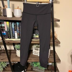 Lululemon Wunder Under Low-Rise Tight Full-On Luon Size 4